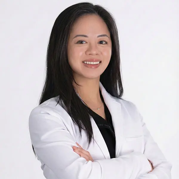 Dr. Mandy Vuong - Dentist
